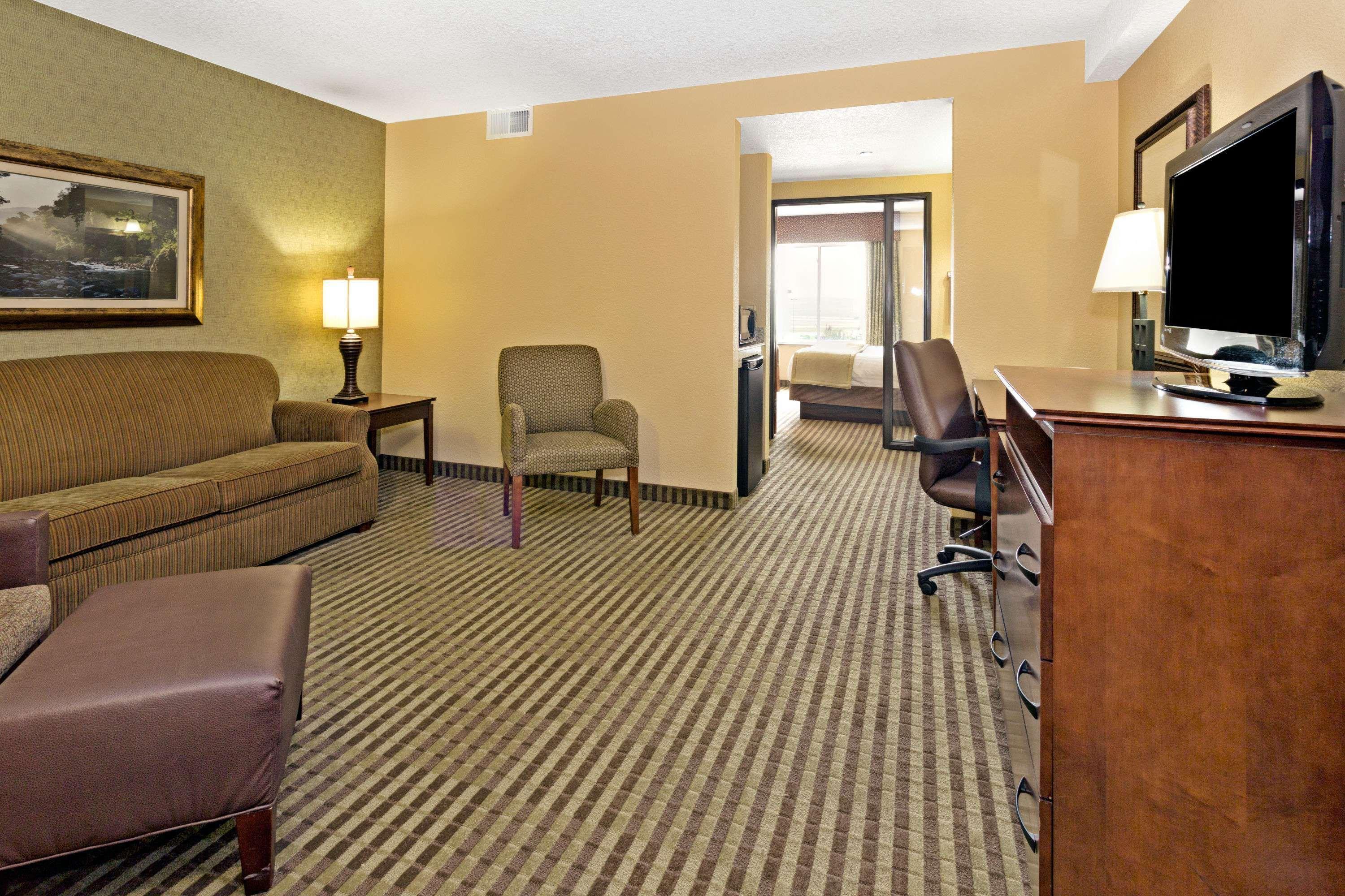 Days Inn By Wyndham שאיין מראה חיצוני תמונה